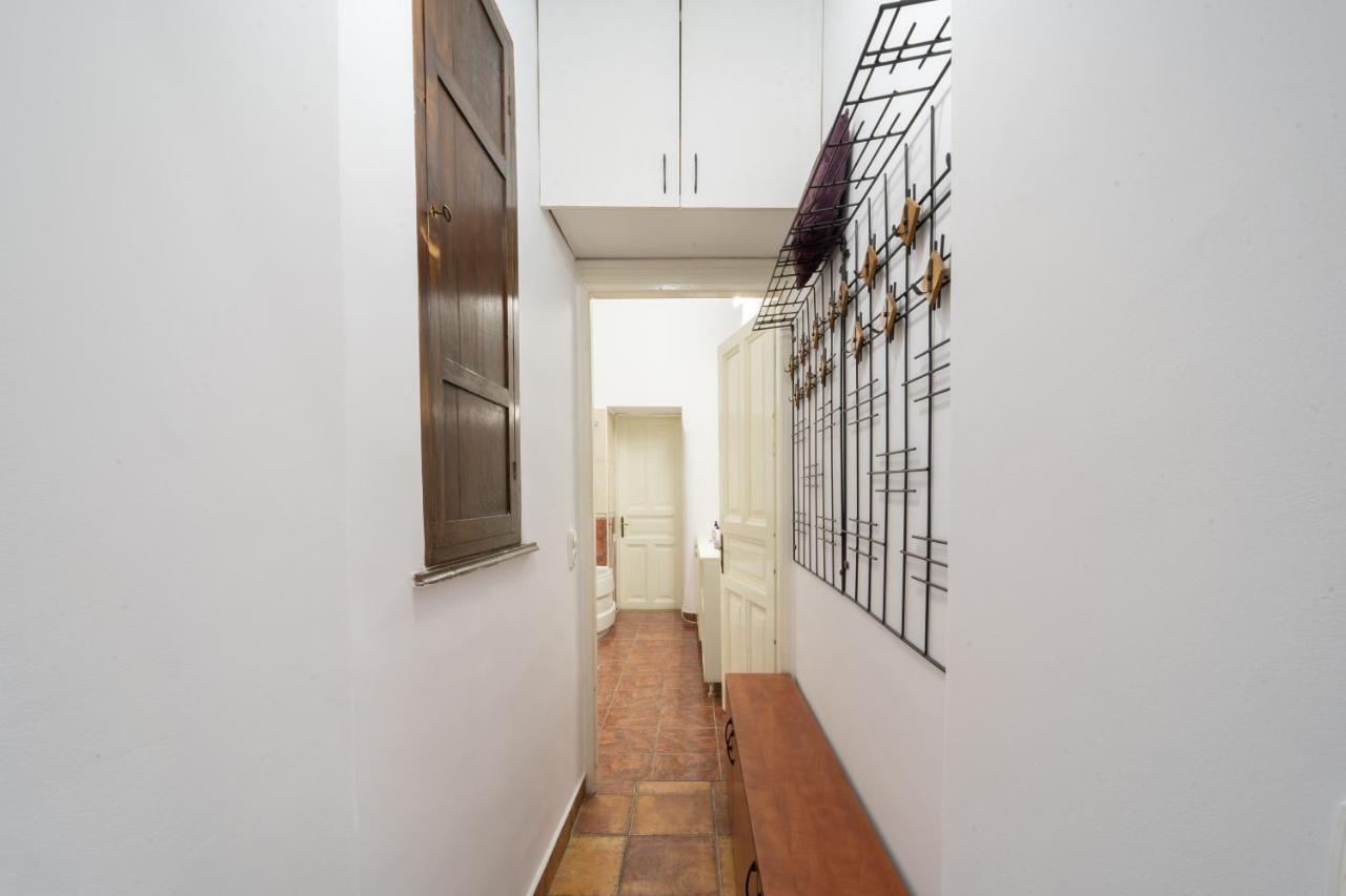 Вилла 5* Noble House In Historic Center Клуж-Напока Экстерьер фото
